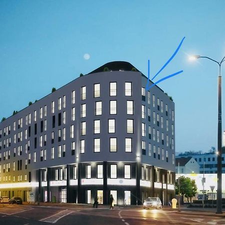 Old Town Luxury Apartment In Heart Of Братислава Екстериор снимка