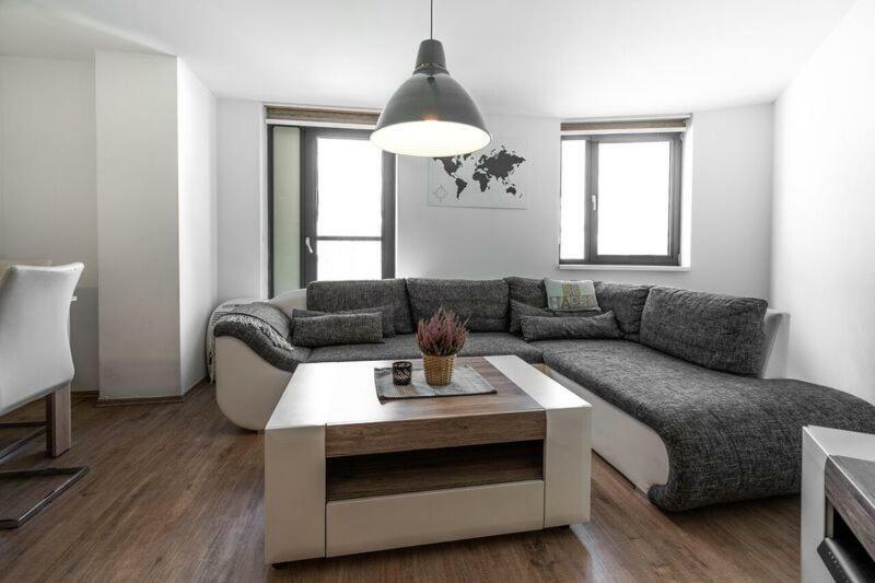 Old Town Luxury Apartment In Heart Of Братислава Екстериор снимка